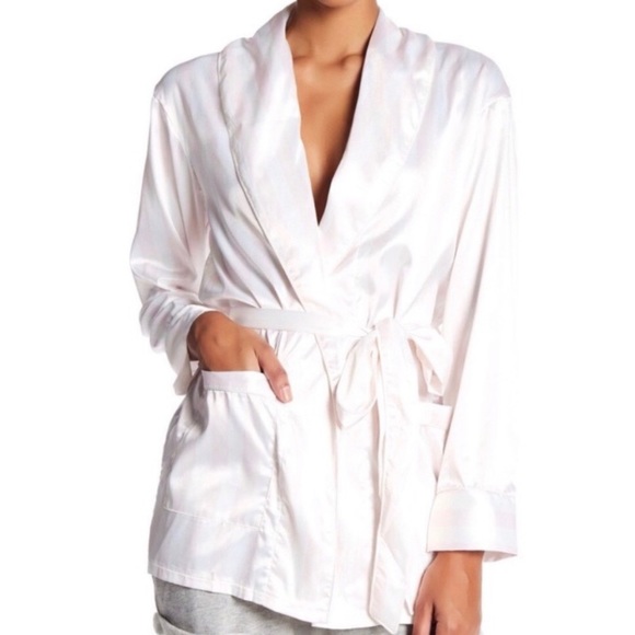 Sam Edelman Other - #27 NEW W/ TAGS SAM EDELMAN Pink & White Striped Robe